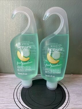 Avon Senses Hydrating Shower Gel in Green (Cucumber & Melon) Duo